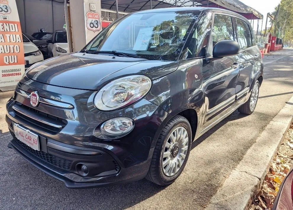 FIAT 500L 1.4 95 CV Urban Image 1