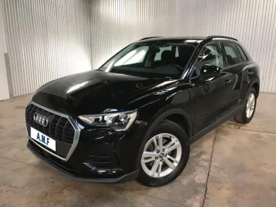 AUDI Q3 35 TFSI Business Advanced