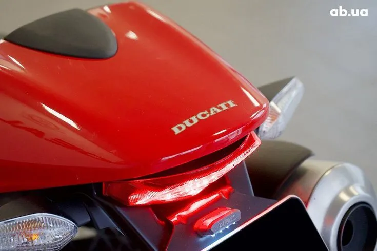 Ducati Monster Image 6